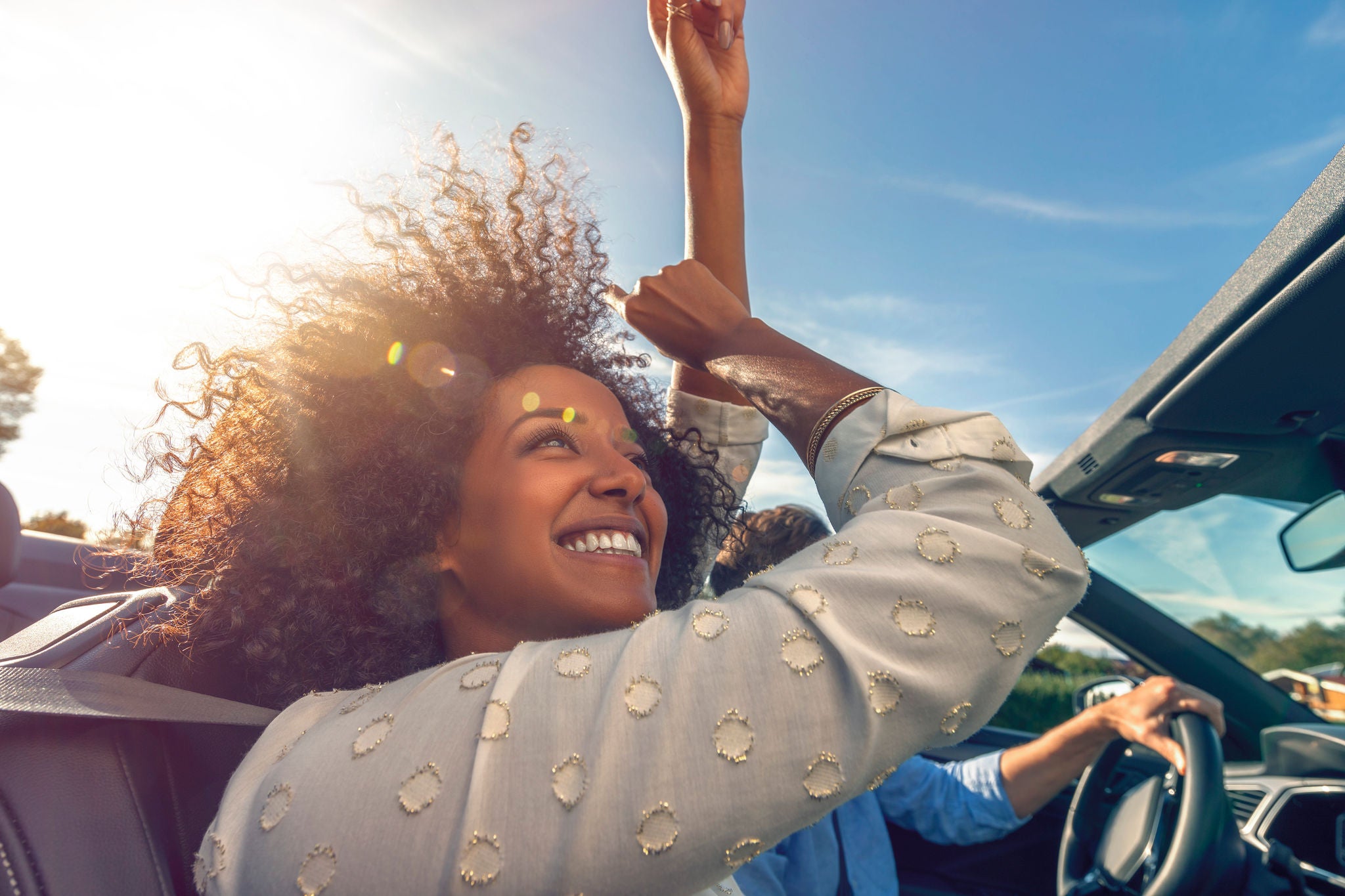 컨버터블에서 즐기는 순수한 드라이빙의 즐거움