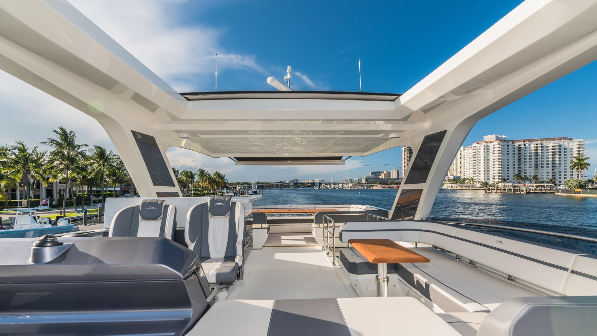 cortina plegable-2500-3500-yacht-inside