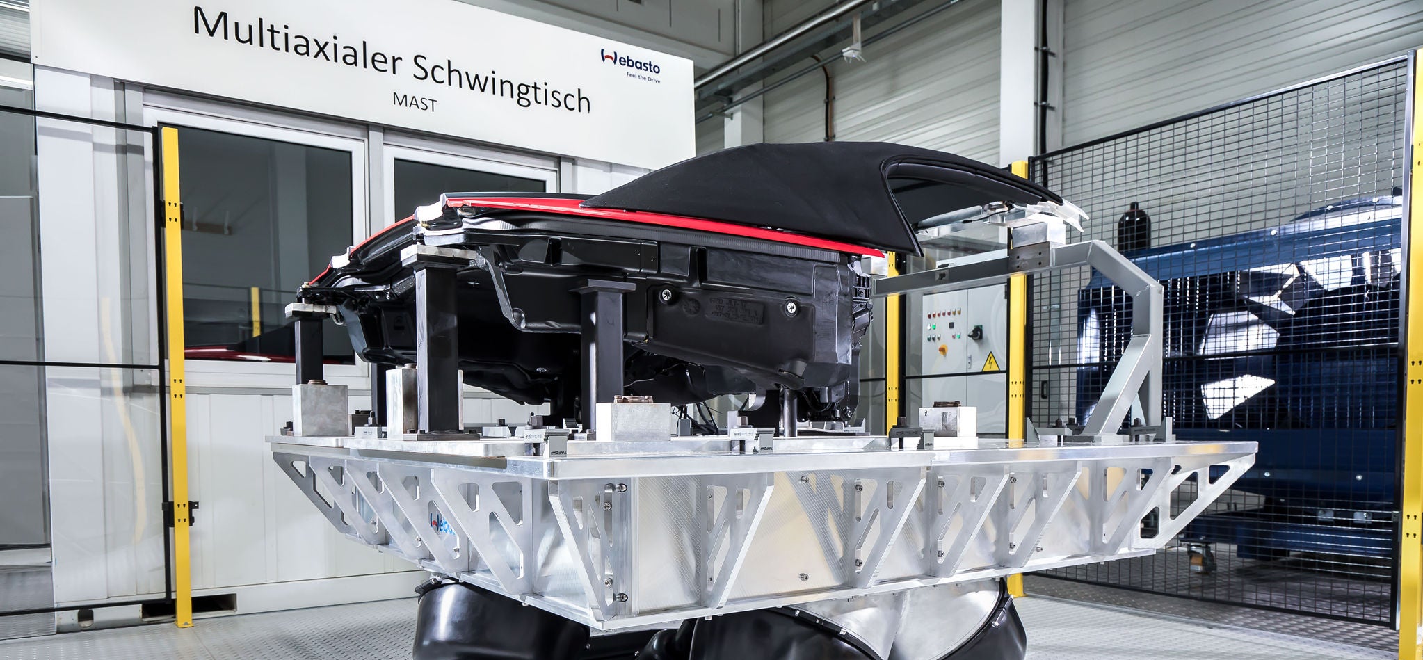 Vibrationstest eines Cabriodachsystems