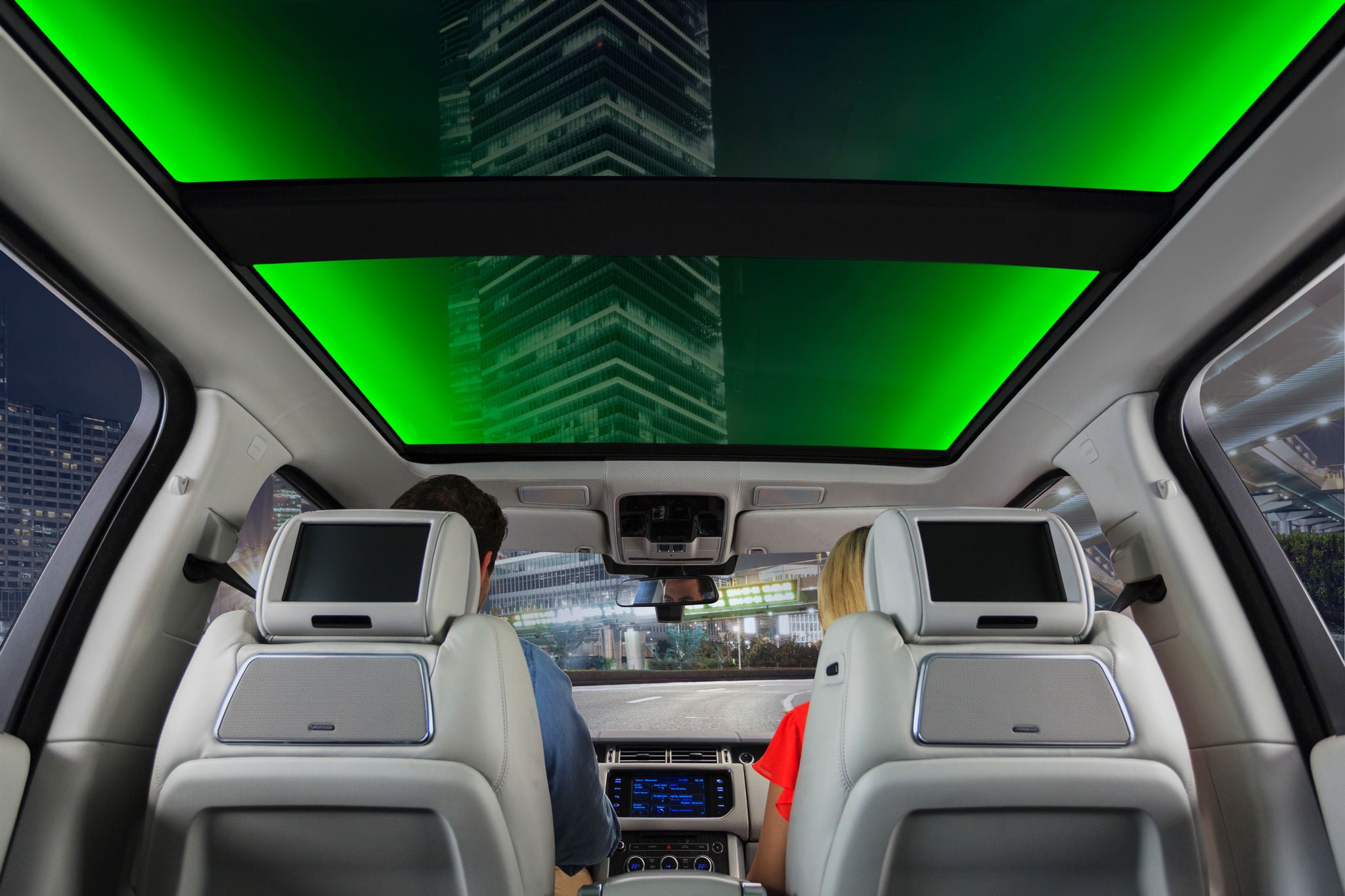 자동차 루프의 앰비언트 라이트 (무드 조명)