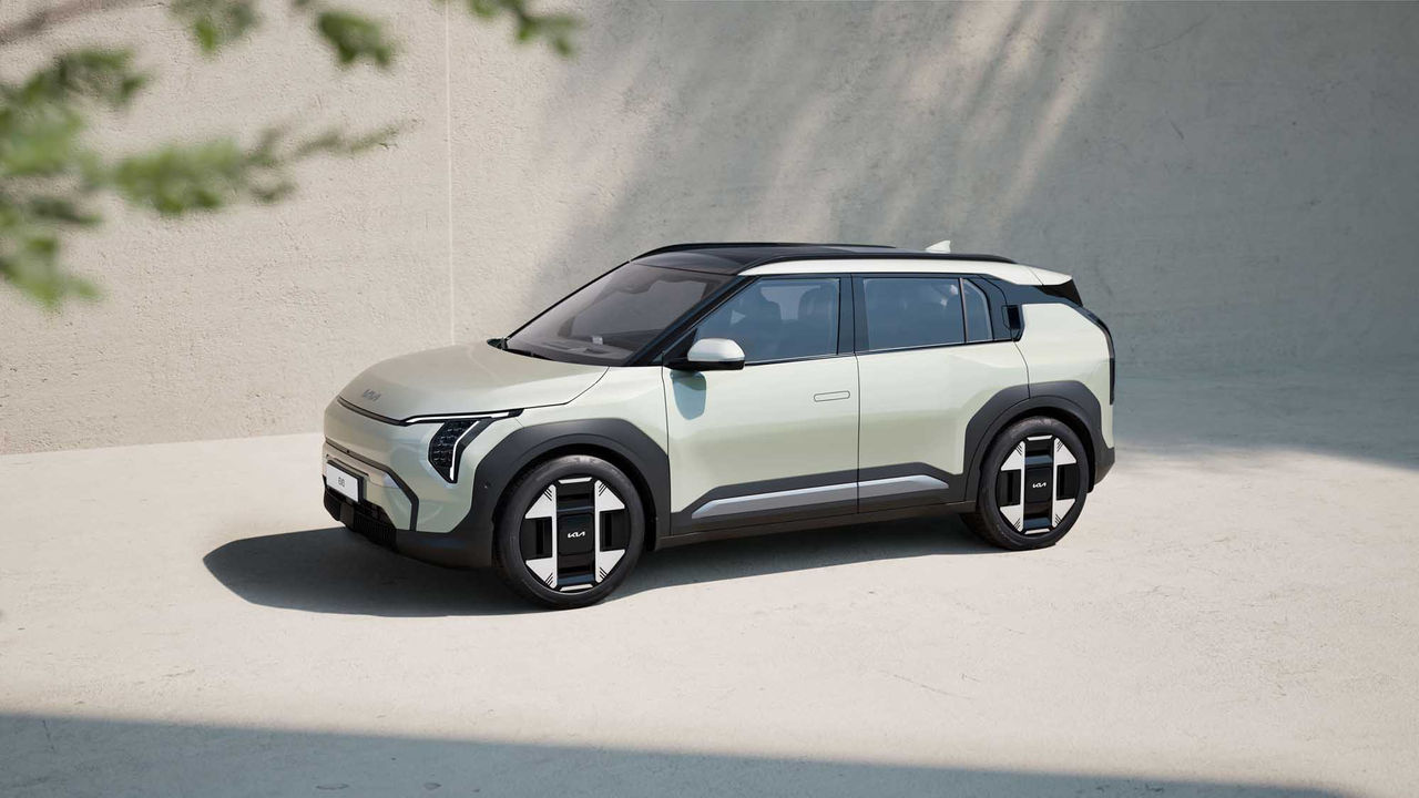 Kia EV3 als Pressebild: kompaktes vollelektrisches Crossover, repräsentativ für Webastos Zusammenarbeit mit OEMs im Bereich Dachsysteme und Fahrzeug-Elektrifizierung